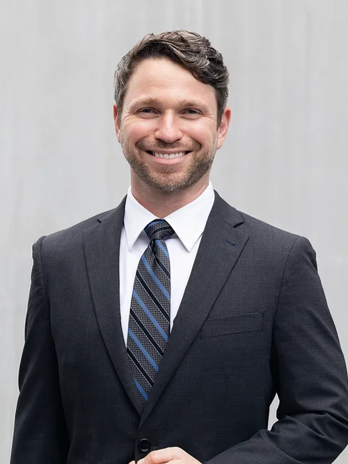 Travis Bell, JD – personal injury chiropractor San Francisco